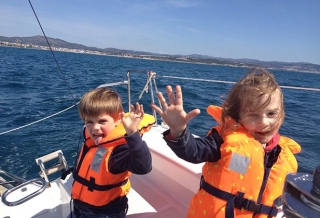 los peques en barco